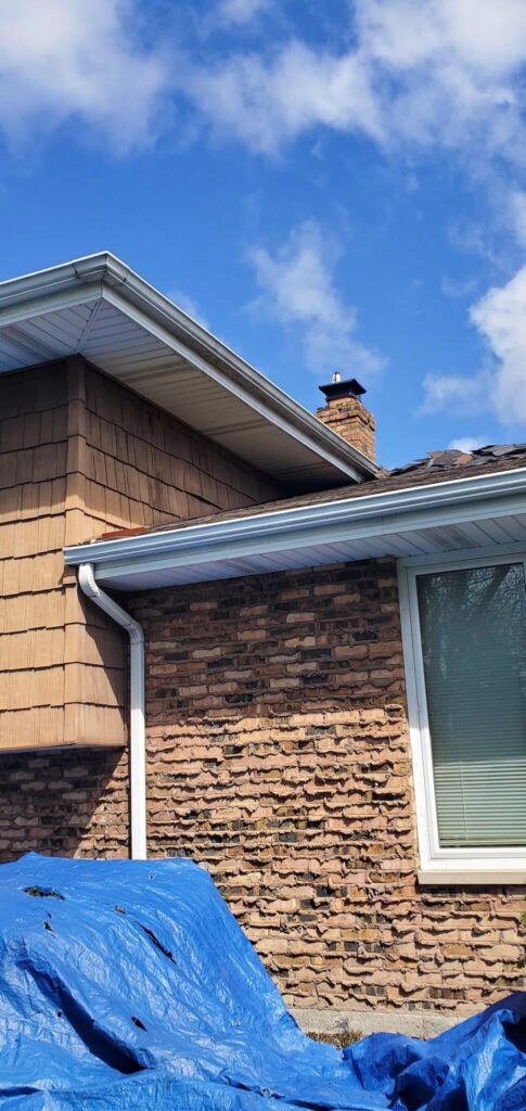 seamless gutters Addison IL